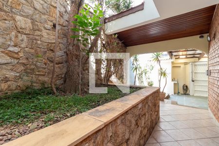 Casa à venda com 300m², 5 quartos e 3 vagasEntrada