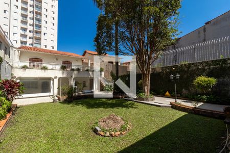 Casa à venda com 300m², 5 quartos e 3 vagasQuintal