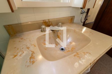 Casa à venda com 300m², 5 quartos e 3 vagasBanheiro 3