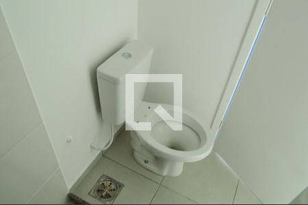 Apartamento à venda com 62m², 2 quartos e 1 vaga Apartamento à venda com 62m², 2 quartos e 1 vagaBanheiro