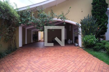 Casa à venda com 360m², 3 quartos e 4 vagasGaragem