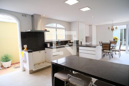 Casa à venda com 360m², 3 quartos e 4 vagasCozinha