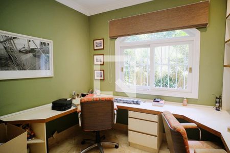 Casa à venda com 360m², 3 quartos e 4 vagasEscritório