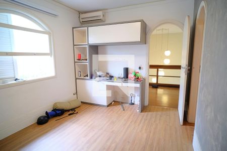 Casa à venda com 360m², 3 quartos e 4 vagasQuarto 3 - Suíte