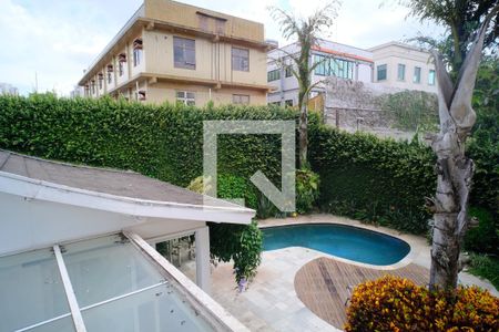 Casa à venda com 360m², 3 quartos e 4 vagasVista da varanda