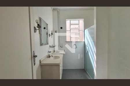 Apartamento à venda com 102m², 2 quartos e sem vagaBanheiro