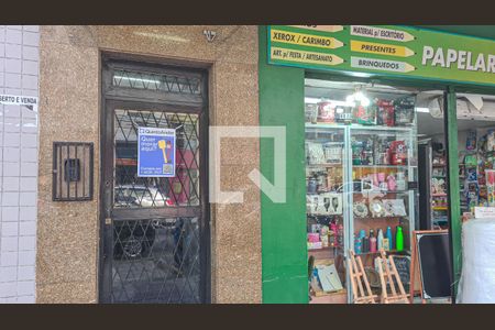 Apartamento à venda com 102m², 2 quartos e sem vagaFachada com placa