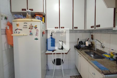 Apartamento à venda com 56m², 2 quartos e 1 vagaCozinha
