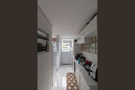 Casa à venda com 300m², 2 quartos e 4 vagas Casa à venda com 300m², 2 quartos e 4 vagasCasa 2 Cozinha
