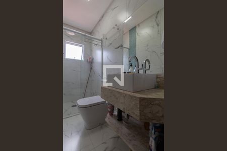 Casa à venda com 300m², 2 quartos e 4 vagas Casa à venda com 300m², 2 quartos e 4 vagasCasa 1 Banheiro