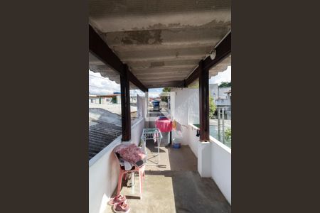 Casa à venda com 300m², 2 quartos e 4 vagas Casa à venda com 300m², 2 quartos e 4 vagasCasa 1 Área de Serviço