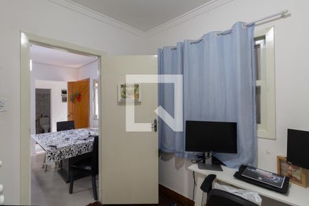 Casa à venda com 300m², 2 quartos e 4 vagas Casa à venda com 300m², 2 quartos e 4 vagasCasa 2 Quarto 3