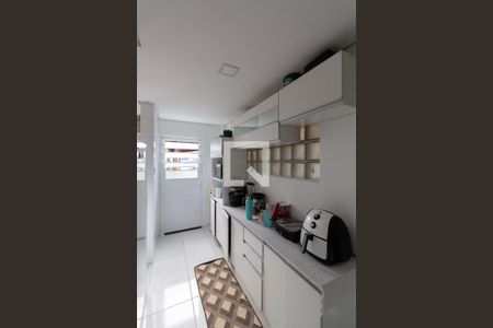 Casa à venda com 300m², 2 quartos e 4 vagas Casa à venda com 300m², 2 quartos e 4 vagasCasa 2 Cozinha