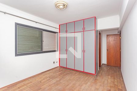 Apartamento à venda com 750m², 4 quartos e 6 vagas Apartamento à venda com 750m², 4 quartos e 6 vagasQuarto