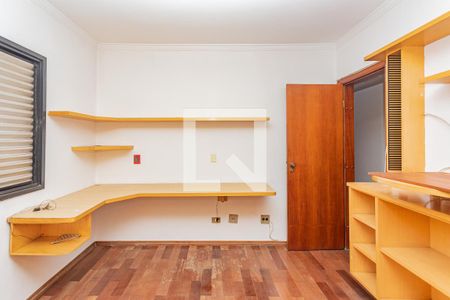 Apartamento à venda com 750m², 4 quartos e 6 vagas Apartamento à venda com 750m², 4 quartos e 6 vagasSuíte 3