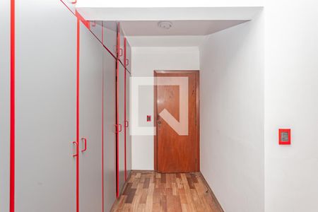 Apartamento à venda com 750m², 4 quartos e 6 vagas Apartamento à venda com 750m², 4 quartos e 6 vagasCloset da suíte 1