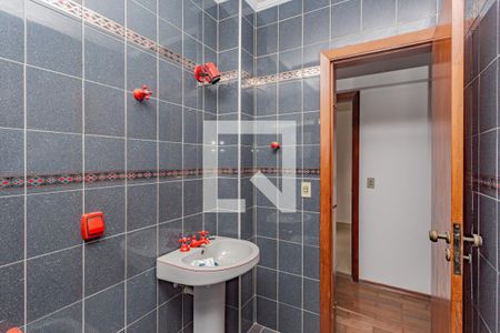 Apartamento à venda com 750m², 4 quartos e 6 vagas Apartamento à venda com 750m², 4 quartos e 6 vagasBanheiro