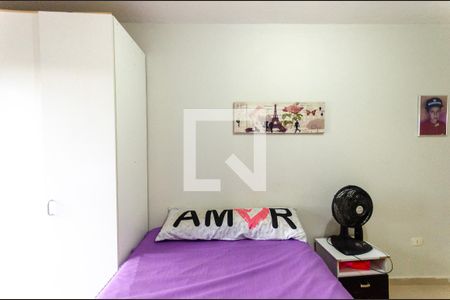 Casa à venda com 240m², 3 quartos e 2 vagas Casa à venda com 240m², 3 quartos e 2 vagasQuarto 2