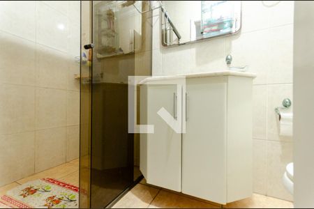 Casa à venda com 240m², 3 quartos e 2 vagas Casa à venda com 240m², 3 quartos e 2 vagasBanheiro