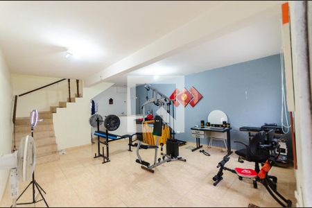 Casa à venda com 240m², 3 quartos e 2 vagas Casa à venda com 240m², 3 quartos e 2 vagasÁrea comum - Salão