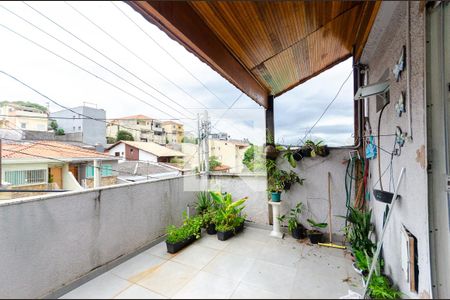 Casa à venda com 240m², 3 quartos e 2 vagas Casa à venda com 240m², 3 quartos e 2 vagasSacada da Suíte