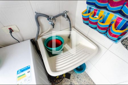 Casa à venda com 240m², 3 quartos e 2 vagas Casa à venda com 240m², 3 quartos e 2 vagasÁrea de Serviço