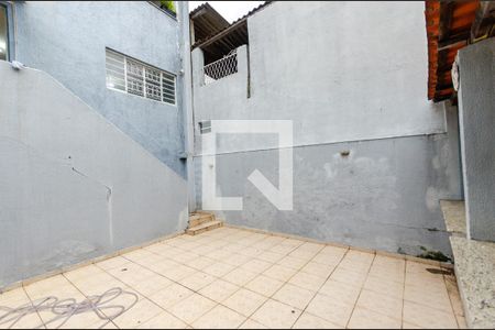 Casa à venda com 240m², 3 quartos e 2 vagas Casa à venda com 240m², 3 quartos e 2 vagasQuintal
