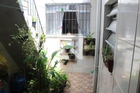 Casa à venda com 108m², 2 quartos e 2 vagasQuintal