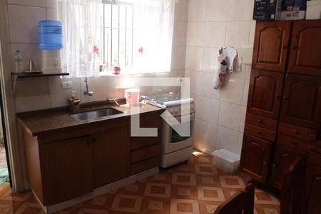 Casa à venda com 108m², 2 quartos e 2 vagasCozinha