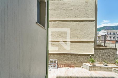 Apartamento à venda com 92m², 2 quartos e 1 vagaÁrea de Serviço VIsta