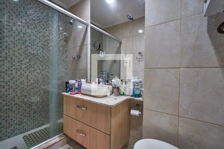 Apartamento à venda com 92m², 2 quartos e 1 vagaBanheiro Suite