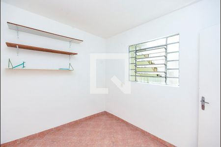 Casa à venda com 172m², 2 quartos e 2 vagas Casa à venda com 172m², 2 quartos e 2 vagasQuarto de Serviço