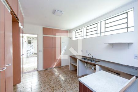 Casa à venda com 172m², 2 quartos e 2 vagas Casa à venda com 172m², 2 quartos e 2 vagasCozinha
