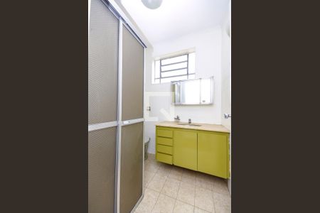 Casa à venda com 172m², 2 quartos e 2 vagas Casa à venda com 172m², 2 quartos e 2 vagasBanheiro 1