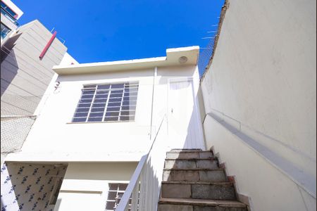 Casa à venda com 172m², 2 quartos e 2 vagas Casa à venda com 172m², 2 quartos e 2 vagasÁrea Externa