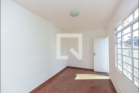 Casa à venda com 172m², 2 quartos e 2 vagas Casa à venda com 172m², 2 quartos e 2 vagasEdícula