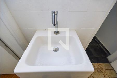 Casa à venda com 172m², 2 quartos e 2 vagas Casa à venda com 172m², 2 quartos e 2 vagasBanheiro 3