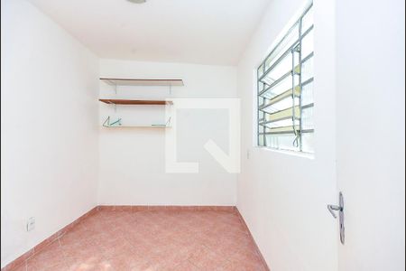 Casa à venda com 172m², 2 quartos e 2 vagas Casa à venda com 172m², 2 quartos e 2 vagasQuarto de Serviço