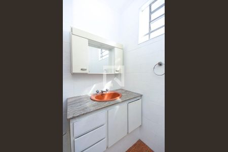 Casa à venda com 172m², 2 quartos e 2 vagas Casa à venda com 172m², 2 quartos e 2 vagasBanheiro 2