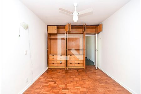 Casa à venda com 172m², 2 quartos e 2 vagas Casa à venda com 172m², 2 quartos e 2 vagasQuarto 2