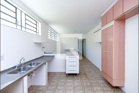 Casa à venda com 172m², 2 quartos e 2 vagas Casa à venda com 172m², 2 quartos e 2 vagasCozinha