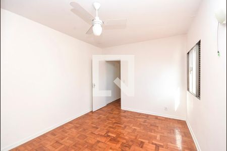 Casa à venda com 172m², 2 quartos e 2 vagas Casa à venda com 172m², 2 quartos e 2 vagasQuarto 2