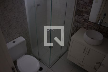 Banheiro de apartamento para alugar com 3 quartos, 70m² em Vila Suzana, São Paulo