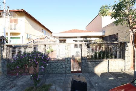 Casa à venda com 300m², 3 quartos e 5 vagasFachada