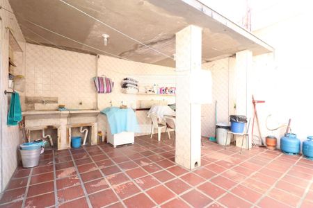 Casa à venda com 300m², 3 quartos e 5 vagasQuintal