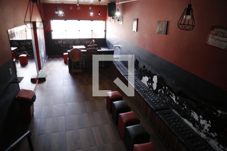 Casa à venda com 350m², 4 quartos e 1 vagaSalão