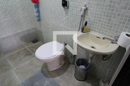 Casa à venda com 260m², 5 quartos e 2 vagasBanheiro da suíte 1