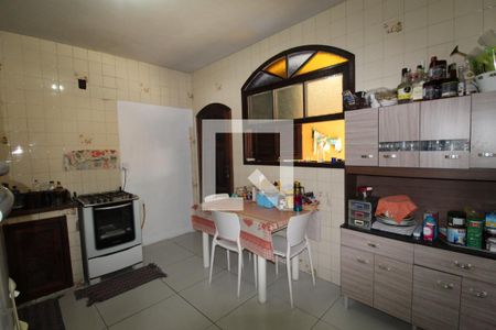 Casa à venda com 260m², 5 quartos e 2 vagasCozinha