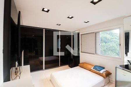 Apartamento à venda com 135m², 3 quartos e 2 vagasSuíte