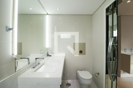 Apartamento à venda com 135m², 3 quartos e 2 vagasBanheiro da Suíte